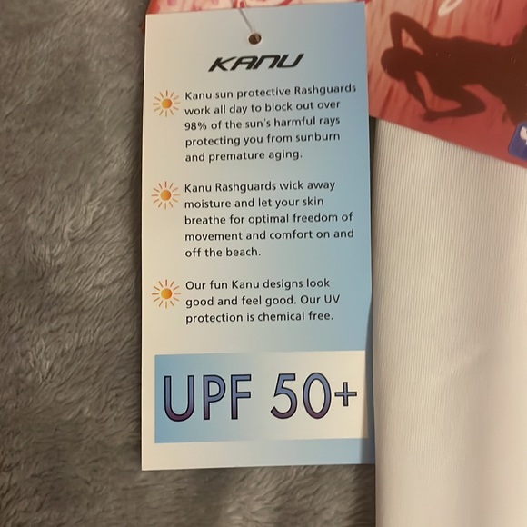 Kanu Rash-guard Color:White Size: Small - Picture 4 of 4